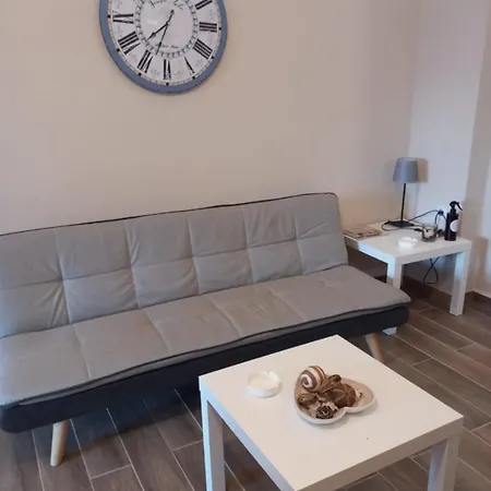 Modern Flat In Town Center! * Kiáton